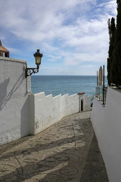 Sea promenade in Nerja- famous resort on Costa del Sol, Malaga, Spain — Stock Photo, Image