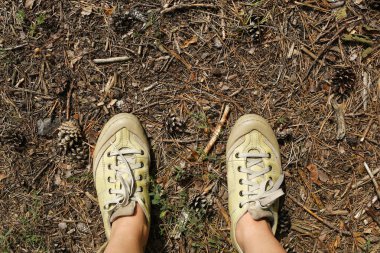 selfie kadın ayakları forst kat üzerinde