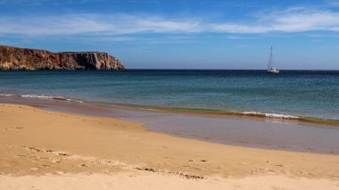 cliff Sagres, Portekiz ile güzel boş plaj