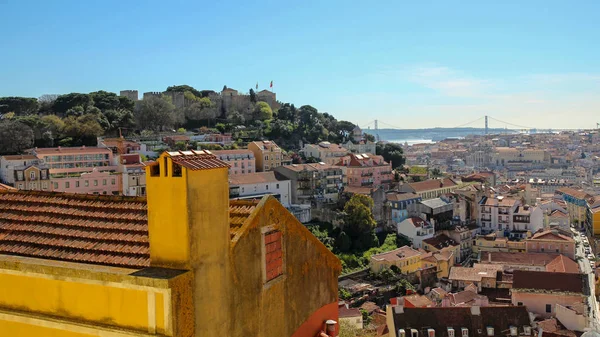 Panoramisch uitzicht op Lissabon, Portugal — Stockfoto