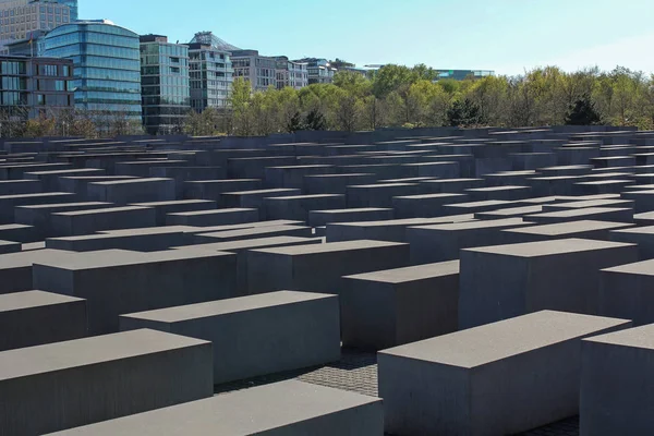 BERLÍN, ALEMANIA, 21 DE ABRIL DE 2016: El monumento a los asesinados Je —  Fotos de Stock