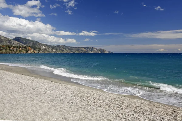 Nerjas berömda semesterort på costa del sol, malaga, Spanien — Stockfoto