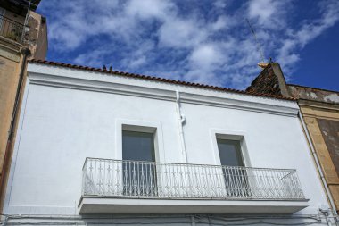 İtalyan tarzı binaların ön cephesi