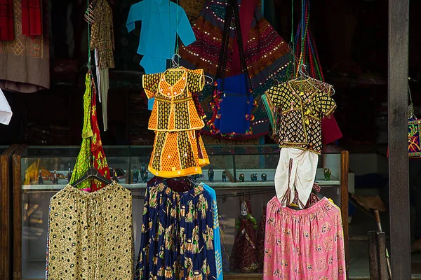 Pushkar Rajasthan Indien November 2019 Färgstark Indiastil Traditionell Etnisk Klädbutik — Stockfoto