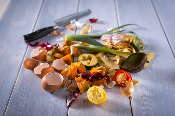 Sobras Orgânicas Restos Cozinha Resíduos Vegetais Prontos Para Reciclagem Compostagem — Fotografia de Stock