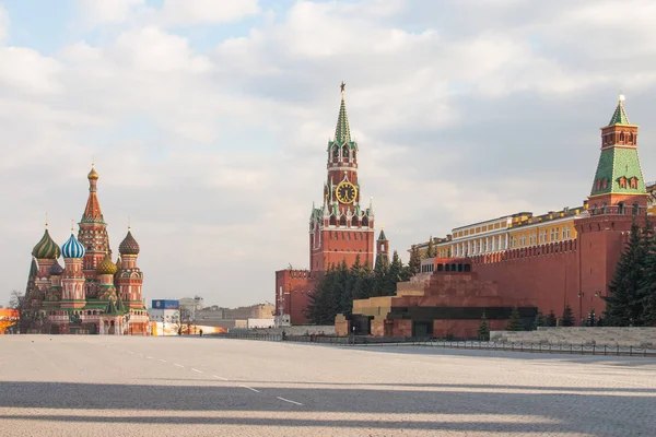 Moskva Rusko Března 2007 Kreml Spasská Věž Chrám Vasilije Blaženého — Stock fotografie