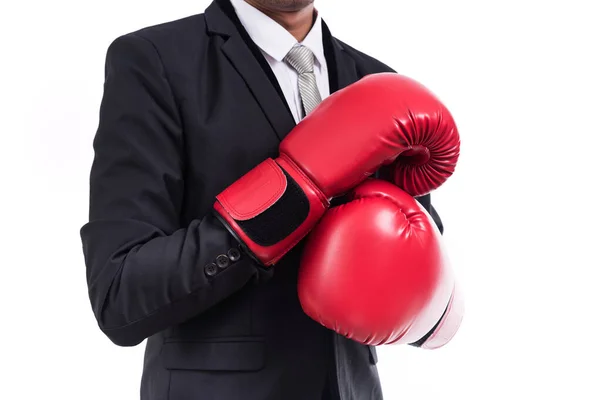 Affärsman stående arbetsställning med boxningshandskar — Stockfoto