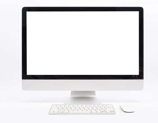 Monitör bilgisayar retina görüntüsü, fare, klavye — Stok fotoğraf