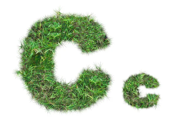 Letra C na grama verde isolada — Fotografia de Stock