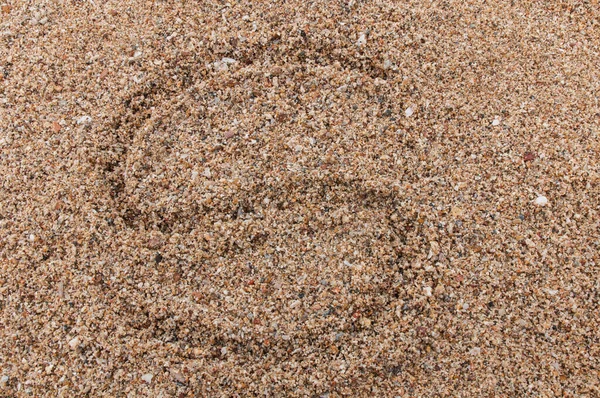 Buchstaben des Alphabets, die auf den Sand geschrieben sind — Stockfoto