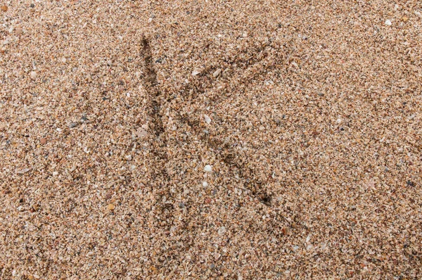 Buchstabe Des Alphabets Schrift Auf Dem Sand — Stockfoto