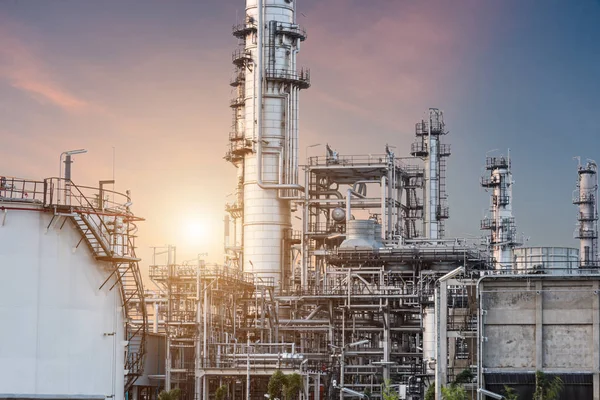 Fábrica Refinería Industria Petrolera Puesta Del Sol Petróleo Planta Petroquímica — Foto de Stock