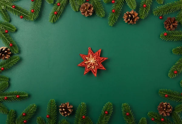 Gelukkig nieuwjaar, kerstdag concept top view flat lay sparren boom — Stockfoto