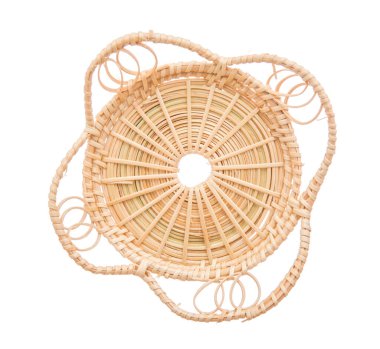 Ahşap sepet hasır ahşap el yapımı üst görünüm beyaz arkaplan üzerinde izole