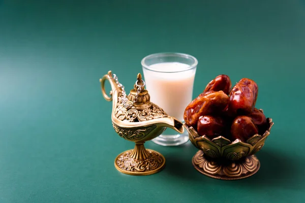 Ramadan, Dates in golden bowl, Milk, arabian Aladdin golden lamp — ストック写真