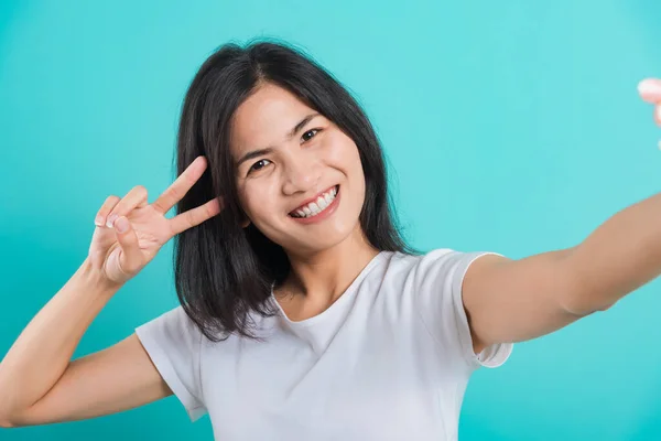 Retrato Feliz Asiático Bela Jovem Mulher Sorriso Branco Dentes Desgaste — Fotografia de Stock