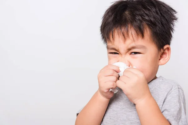 Closeup Asian Face Little Children Boy Cleaning Nose Tissue White — Stock Photo, Image