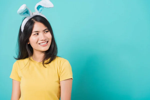 Retrato Asiático Hermosa Feliz Joven Sonrisa Dientes Blancos Usan Camiseta — Foto de Stock