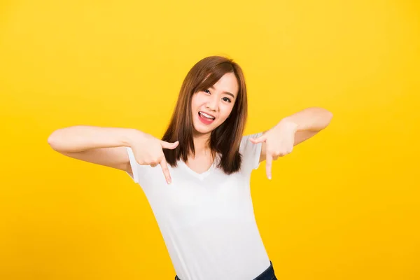 Aziatisch Gelukkig Portret Mooi Schattig Jong Vrouw Tiener Staande Slijtage — Stockfoto