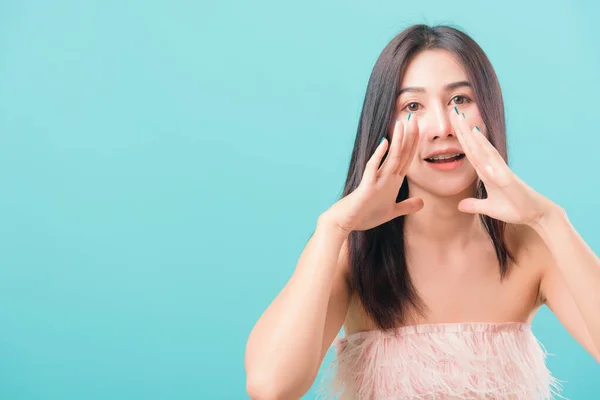 Aziatisch Gelukkig Portret Mooi Jong Vrouw Staan Glimlachen Groot Schreeuwen — Stockfoto