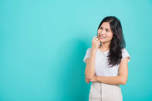 Portret Aziatisch Mooi Gelukkig Jong Vrouw Glimlach Wit Tanden Dragen — Stockfoto