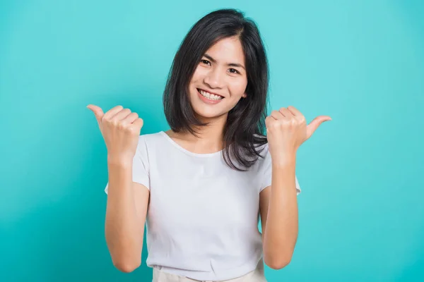 Retrato Asiático Hermosa Feliz Joven Sonrisa Dientes Blancos Usan Camiseta — Foto de Stock