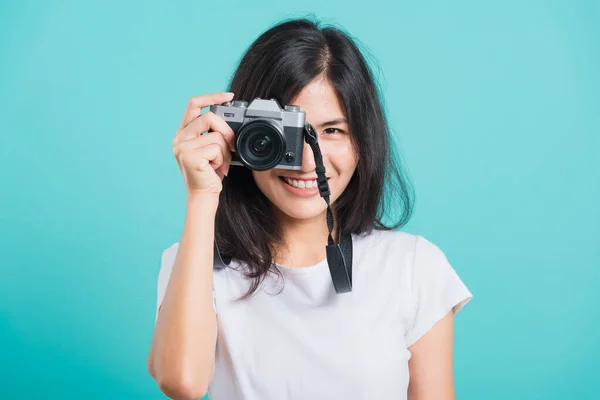 Reiziger Toeristisch Gelukkig Aziatisch Mooi Jong Vrouw Glimlach Zomer Hoed — Stockfoto