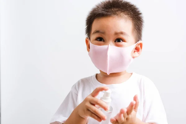 Primer Plano Retrato Asiático Niño Pequeño Sosteniendo Espectáculo Botella Bomba —  Fotos de Stock