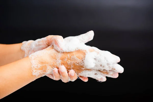 Closeup Cuidado Corpo Asiático Jovem Mulher Lavar Mãos Com Sabão — Fotografia de Stock