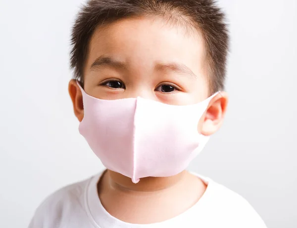 Asyalı Küçük Çocuk Bez Maskeli Koruyucu Filtre Toz Pm2 Covid — Stok fotoğraf