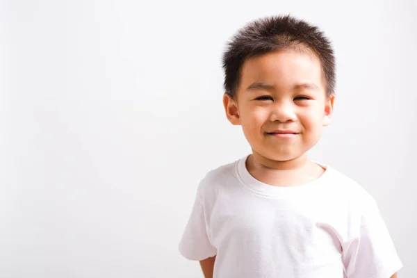 Closeup Rosto Asiático Tailandês Retrato Feliz Bonito Criança Menino Sorrindo — Fotografia de Stock