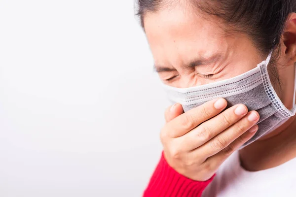 Close Aziatische Volwassen Vrouw Dragen Rode Shirt Gezichtsmasker Bescherming Tegen — Stockfoto