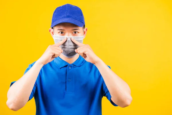 Asiático Joven Trabajador Entrega Hombre Azul Camiseta Gorra Uniforme Usando —  Fotos de Stock