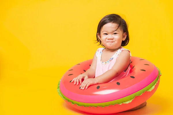 Zomer Vakantie Concept Portret Aziatisch Gelukkig Schattig Meisje Dragen Badpak — Stockfoto