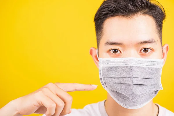 Asiático Joven Adolescente Hombre Usando Máscara Facial Protectora Higiénica Quirúrgica —  Fotos de Stock