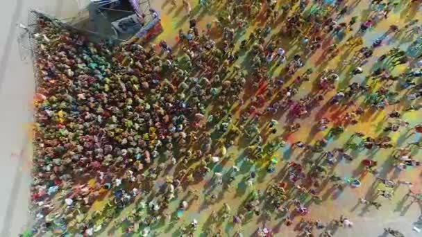 Dnipro Ukrainas Antenn Holi Färger Festival Slow Motion Människor Kastar — Stockvideo