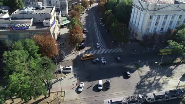 Minibus People Rolled Road Dnieper Aerial Panoramic Top View Flying — Stock Video