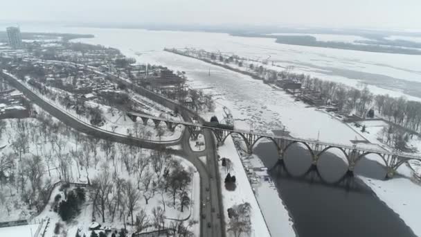 Zimowe Miasto Widok Wysokości Widok Park Miejski Pokryty Śniegiem Widoki — Wideo stockowe