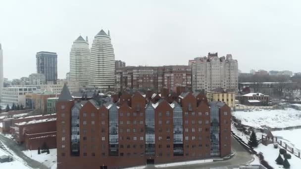 Vinter Stad Från Höjd Utsikt Över Stadspark Täckt Snö Utsikt — Stockvideo