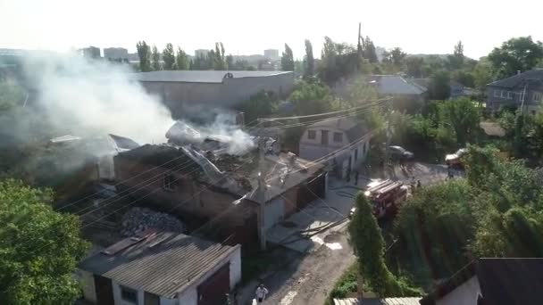 Luchtfoto Van Verbrande Industriële Magazijn Centrum Gebouw Grote Brand Met — Stockvideo