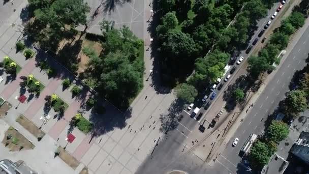 上から公園公園の英雄の上に4K空中飛行 Dnipro Ukraine — ストック動画