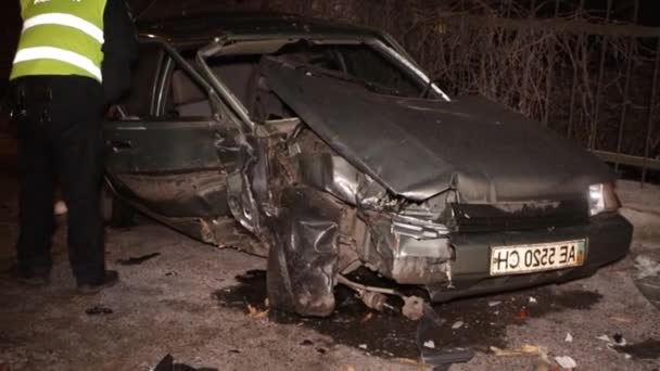 Coche Roto Después Accidente Humo Saliendo Debajo Del Capó — Vídeos de Stock