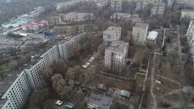 Dnipro Ukrayna 'daki Halep şehrinde çekilen bir insansız hava aracı gökyüzü panoramik manzarasını terk etti.