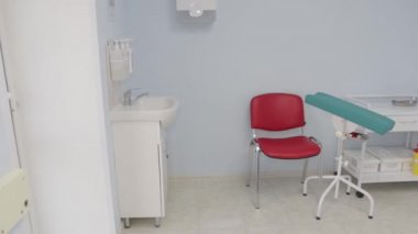 Jinekoloğun ofis içi jinekolojisi hastane video çekiminde.