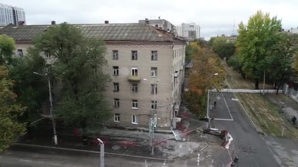 Luchtfoto Van Een Oude Fabrieksruïne Gebroken Ramen Vernietiging Van Het — Stockvideo