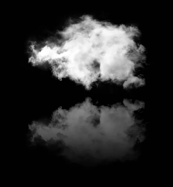 Хмара з її відображенням на чорному тлі — стокове фото