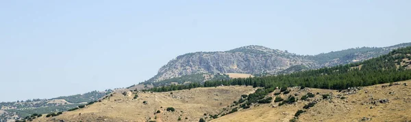 Τούρκικα βουνά και το πράσινο δάσος Πανόραμα — Φωτογραφία Αρχείου