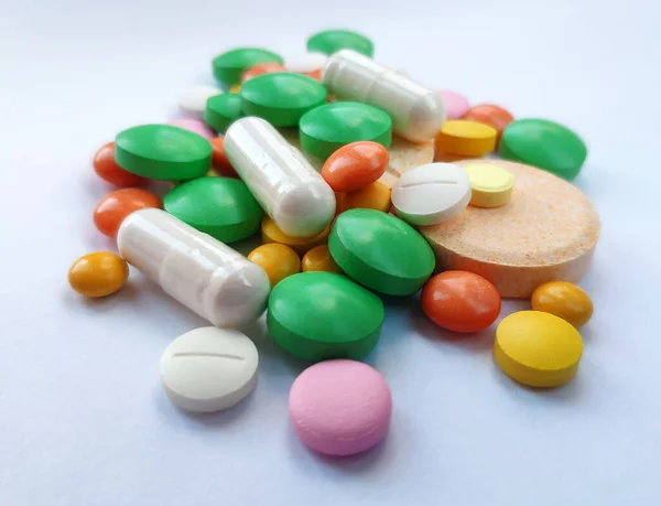 Kleurrijke Pillen Set Medicijn Achtergrond Tabletten Voorgeschreven Voor Verschillende Ziekten — Stockfoto