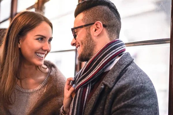 Happy Couple Laughing While Looking Each Other Bus Young Beautiful — Stock Photo, Image