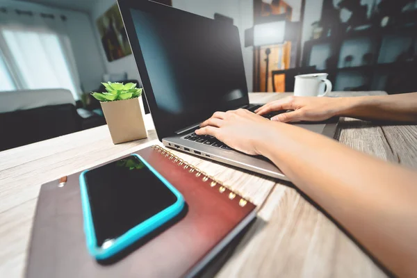 Young Girl Using Laptop Home Side View Female Hands Typing — Stock Photo, Image